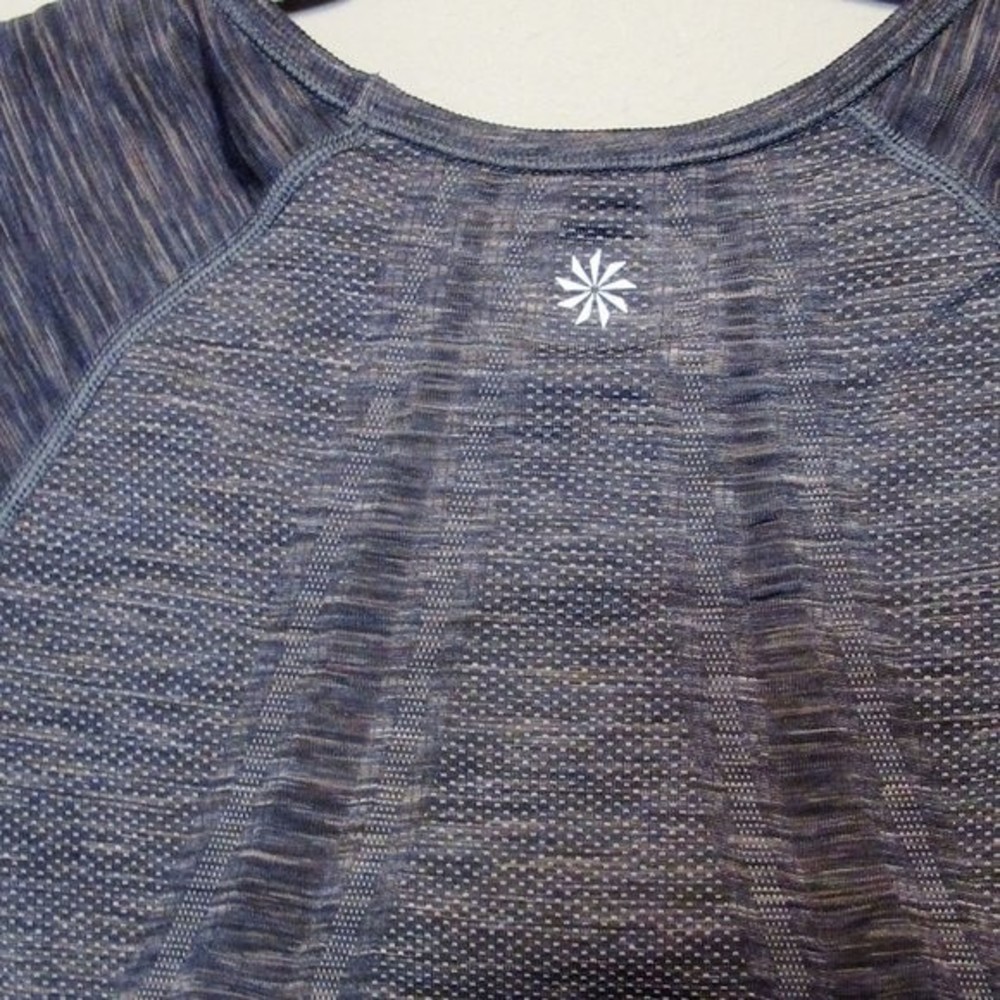 Athleta Fastest Track Tee size Medium - Picture 6 of 7